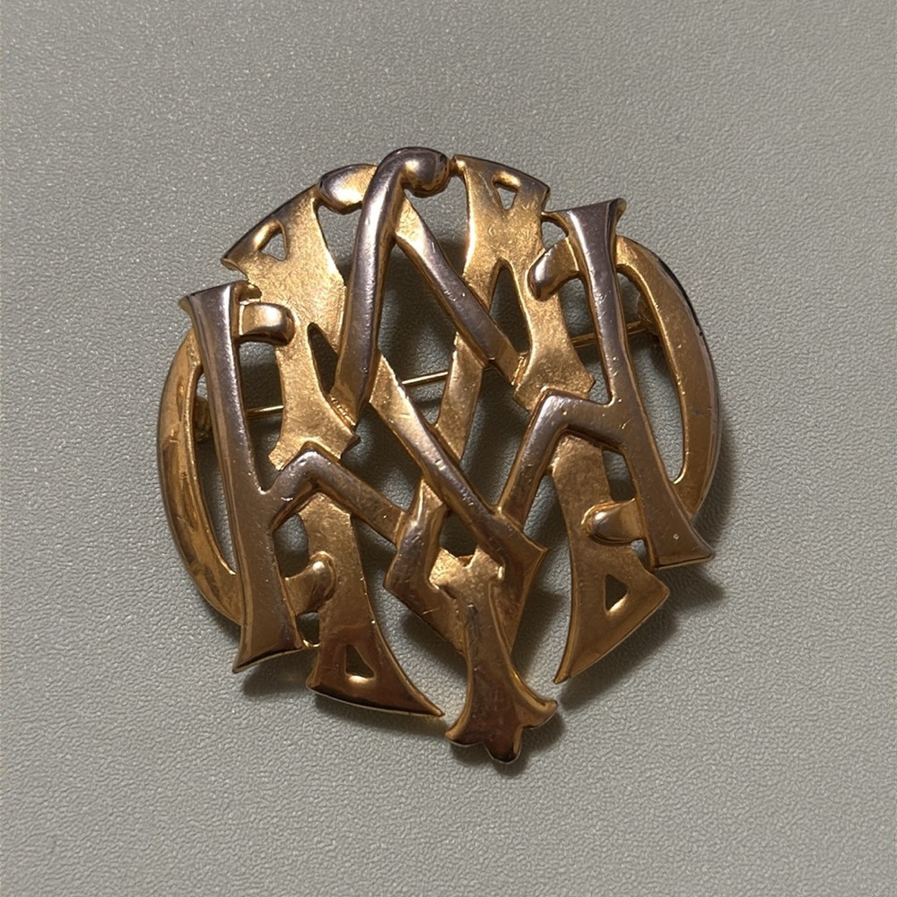 3/$18 Carolee Brooch - Picture 3 of 6